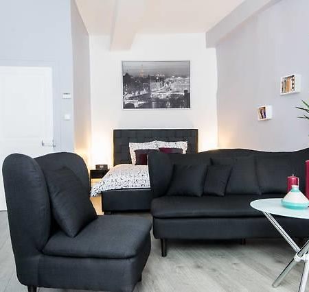La Petite Bourgogne Apartman Dijon Szoba fotó